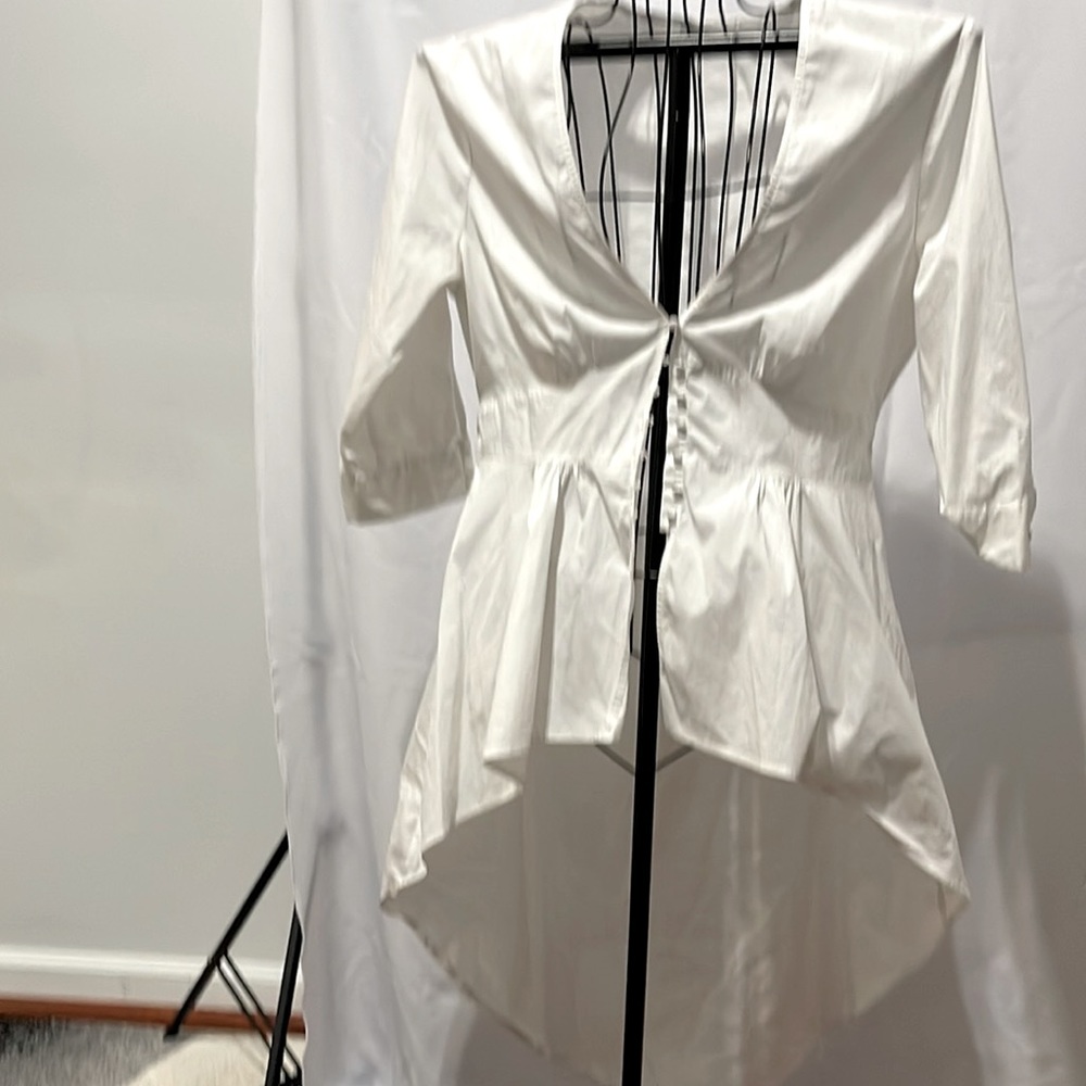 Asymmetric white shirt